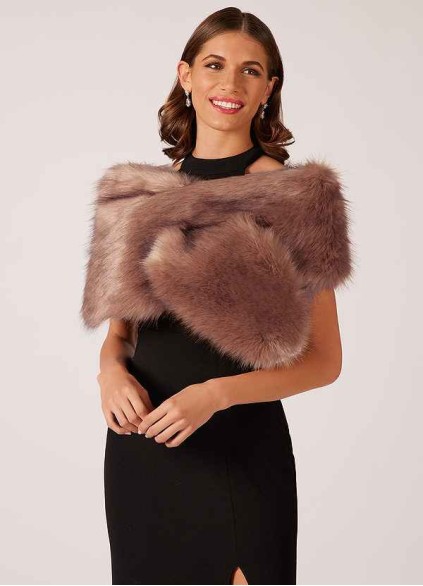 Earizer Sincerity Faux Fur Wrap