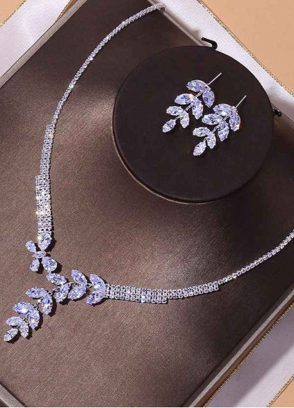 Royal Elegance Jewelry Set